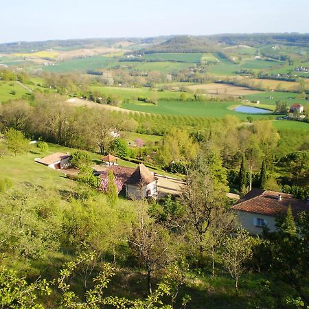 Chalet Charmant A Dausse Avec Piscine Et Jardin Exterior foto